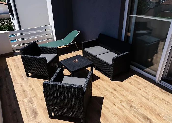 Station 22 - Brand New With A Terrace And Private Parking Apartmán *