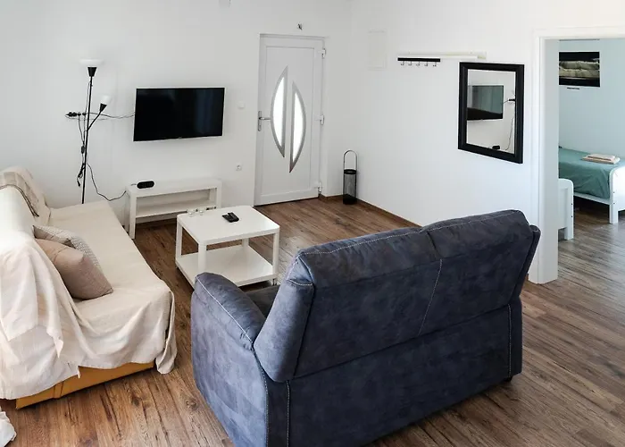Station 22 - Brand New With A Terrace And Private Parking * Vir