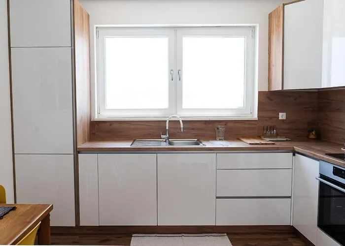 Station 22 - Brand New With A Terrace And Private Parking Apartmán Vir