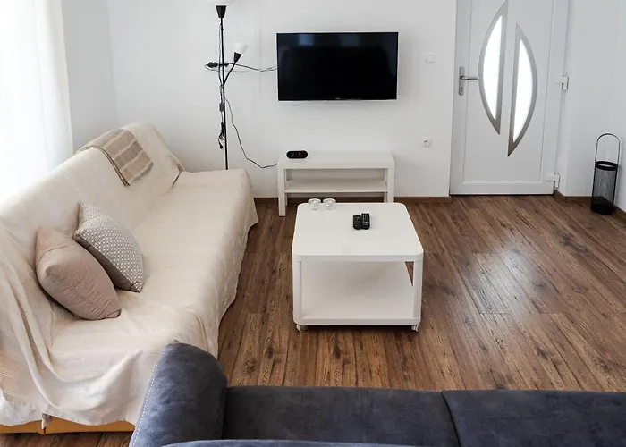 Station 22 - Brand New With A Terrace And Private Parking Appartamento Vir