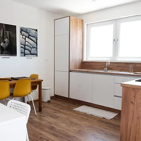 Station 22 - Brand New With A Terrace And Private Parking Apartment